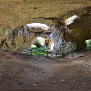 Devetashka Cave Bulgaria 7/8